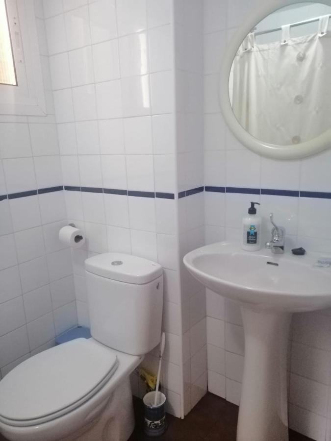 Unifamiliar Adosada Con 3 Dormitorios Y 110M2 Ronda Esterno foto