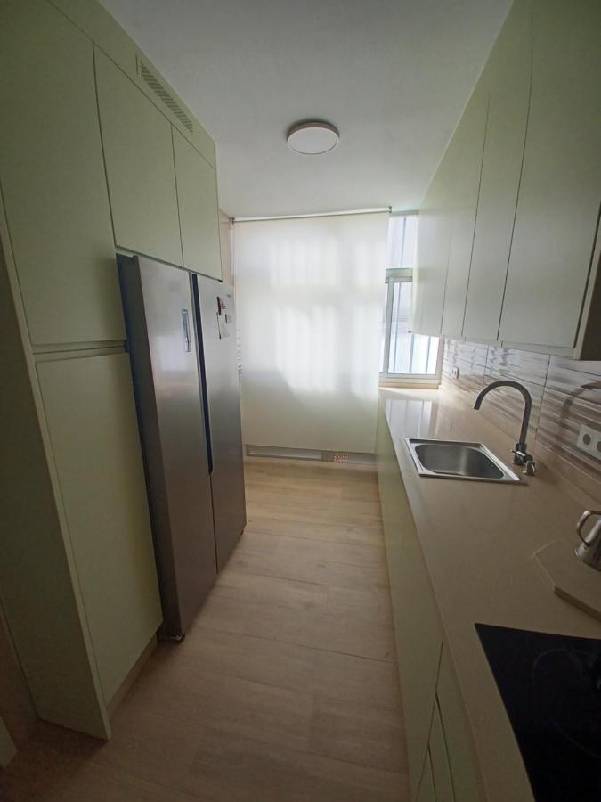 Unifamiliar Adosada Con 3 Dormitorios Y 110M2 Ronda Esterno foto