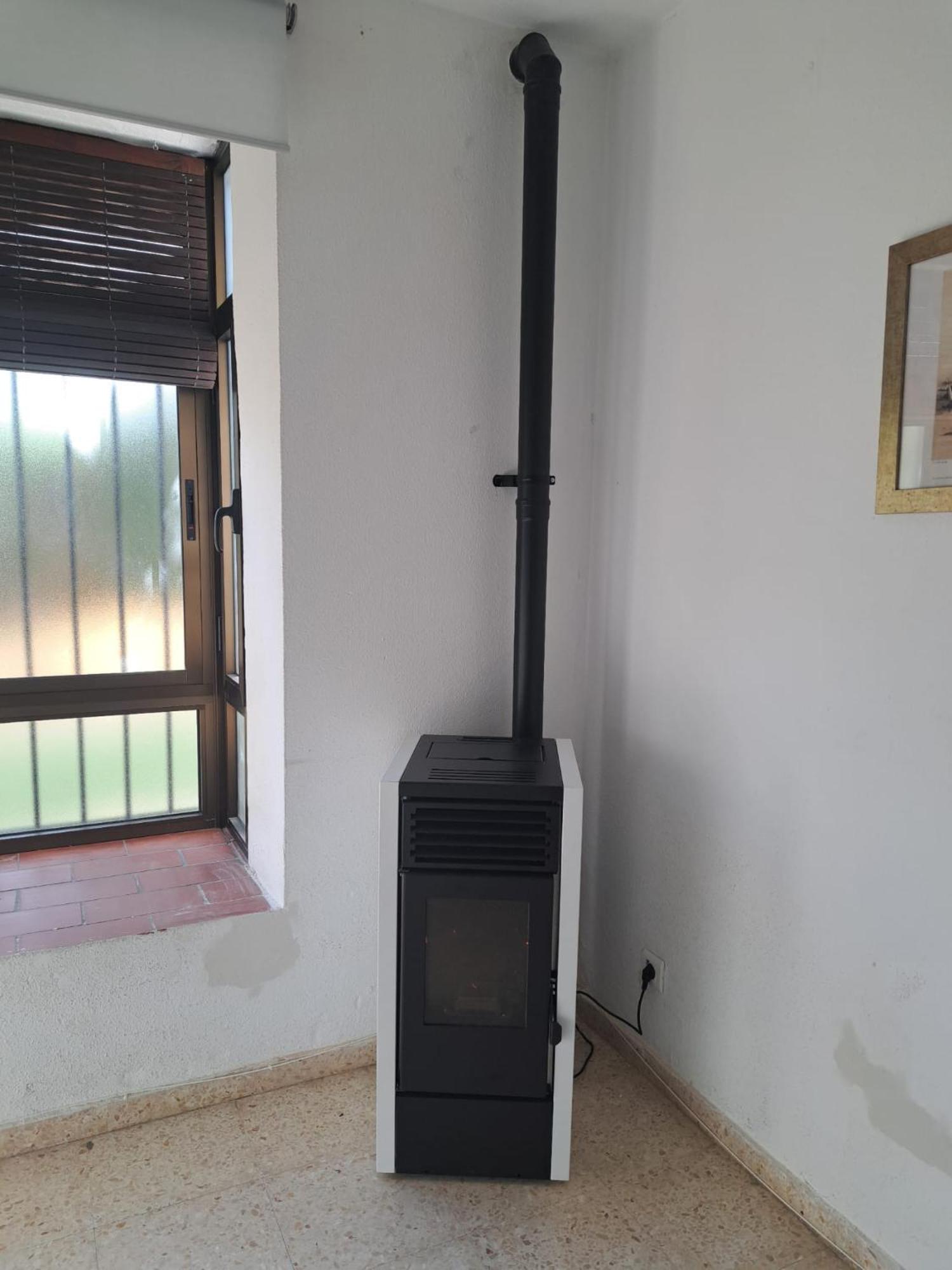 Unifamiliar Adosada Con 3 Dormitorios Y 110M2 Ronda Esterno foto